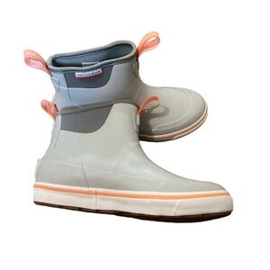 New Grundéns WOMEN’S DECK-BOSS ANKLE BOOTS